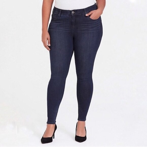 Torrid Dark Wash Bombshell Skinny Jeans 18R - Picture 1 of 5